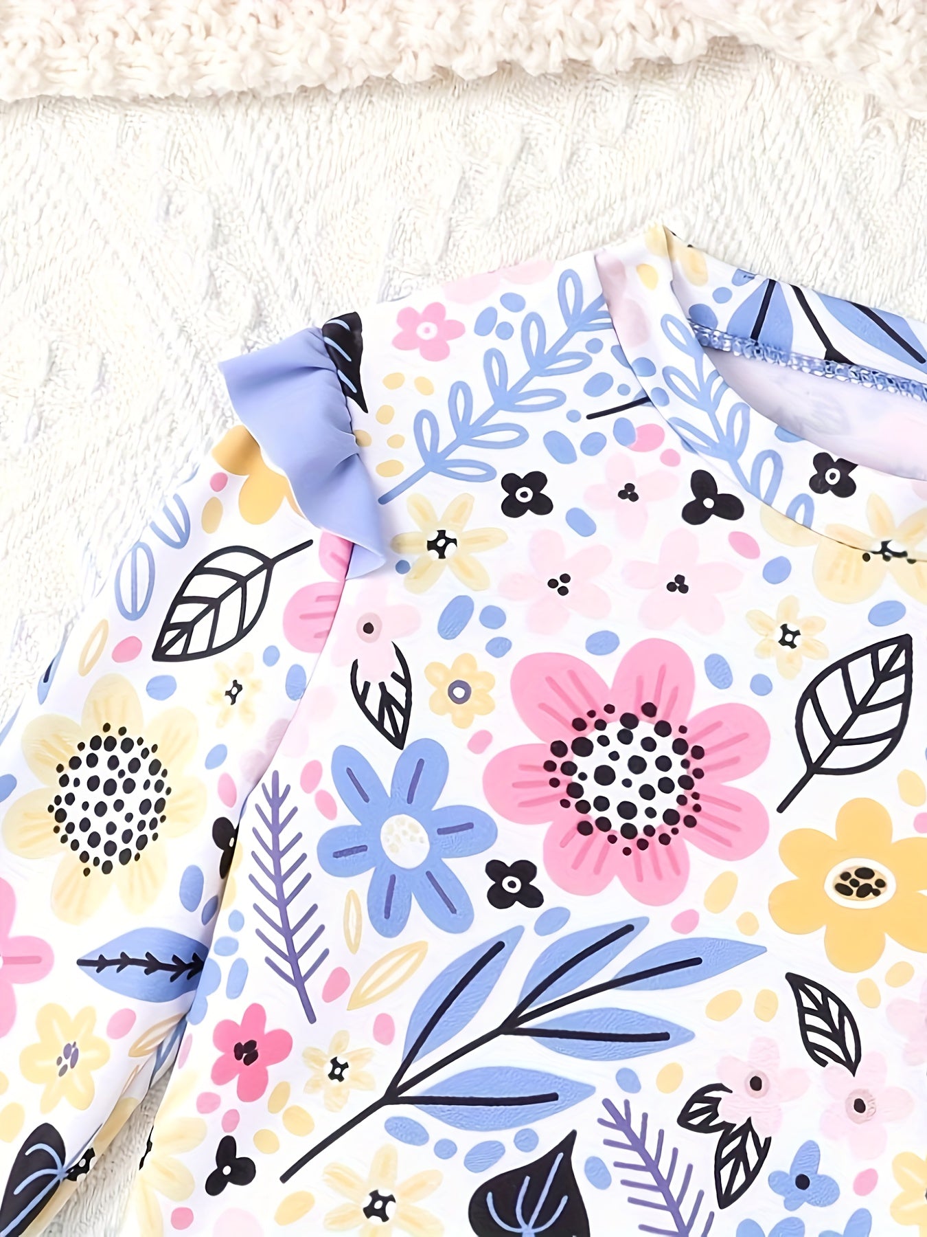 Girls Floral Print Long Sleeve Rash Guard Swimsuit Set, UPF 50+ Sun Protection 2 Piece Kids Bathing Suit with Headband, Ruffle High Waisted Swimwear for Toddler Girls, Beach Pool Vacation